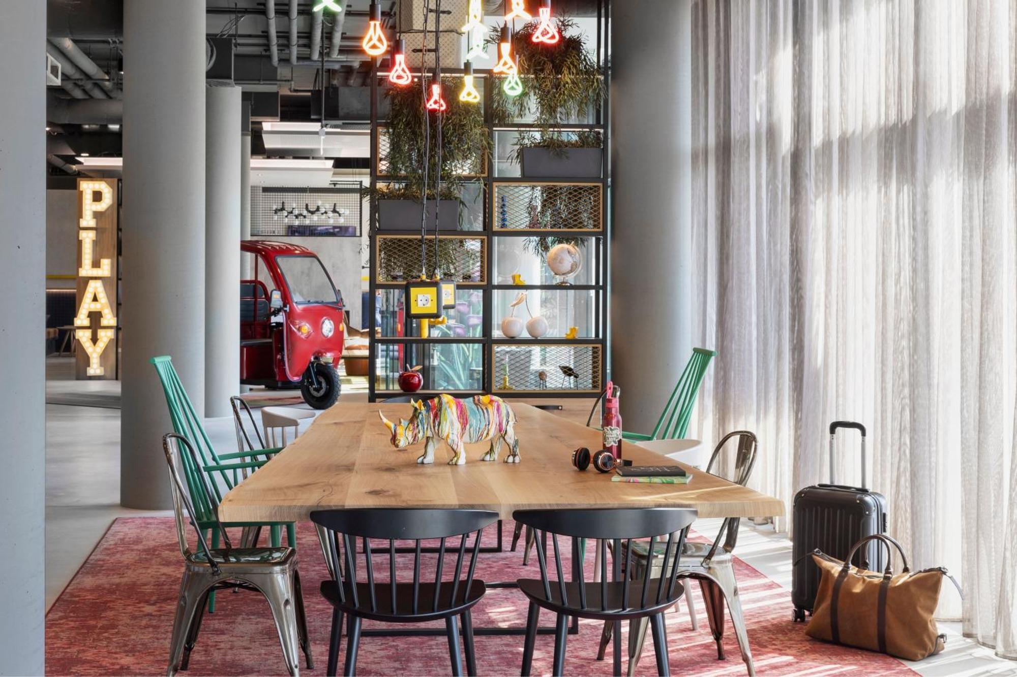 Moxy Vienna City East Exterior foto