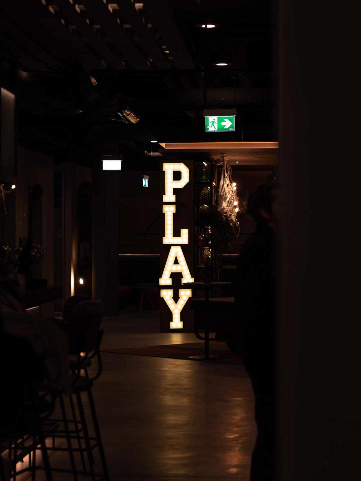 Moxy Vienna City East Exterior foto